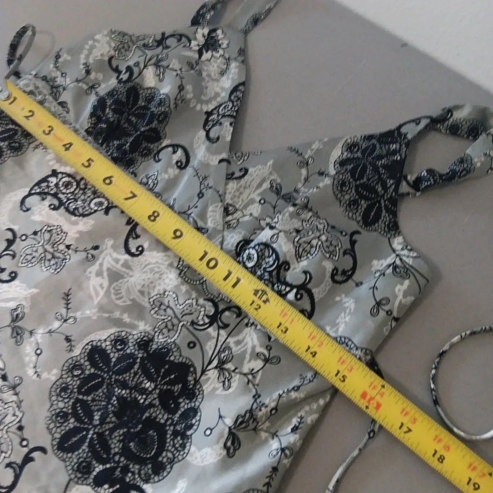 Y2K Babydoll Top Medium Gray Romantic Floral Satin Boho Fairy‎ Grunge Whimsigoth - Picture 12 of 15